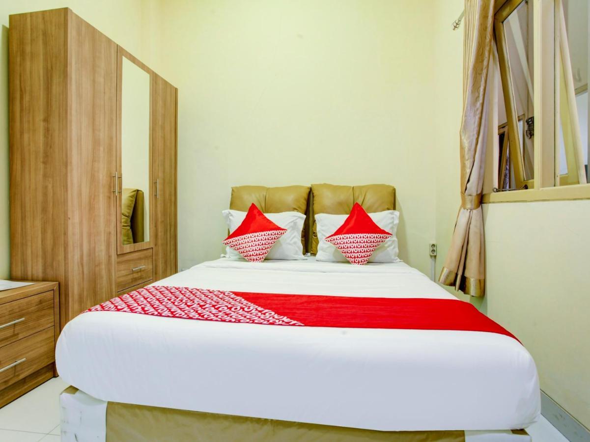 Oyo 90141 3A Syariah Hotel Jakarta Exterior foto