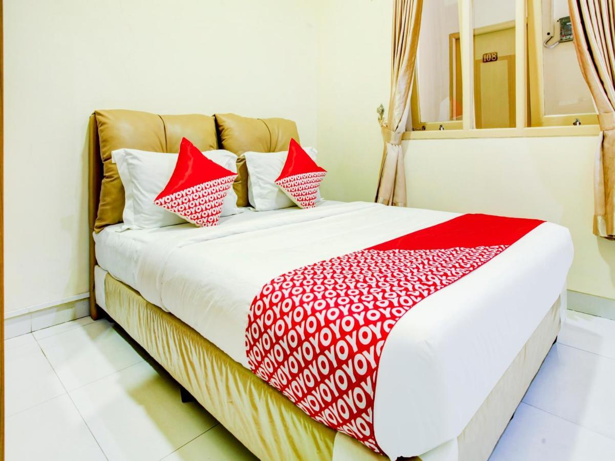 Oyo 90141 3A Syariah Hotel Jakarta Exterior foto